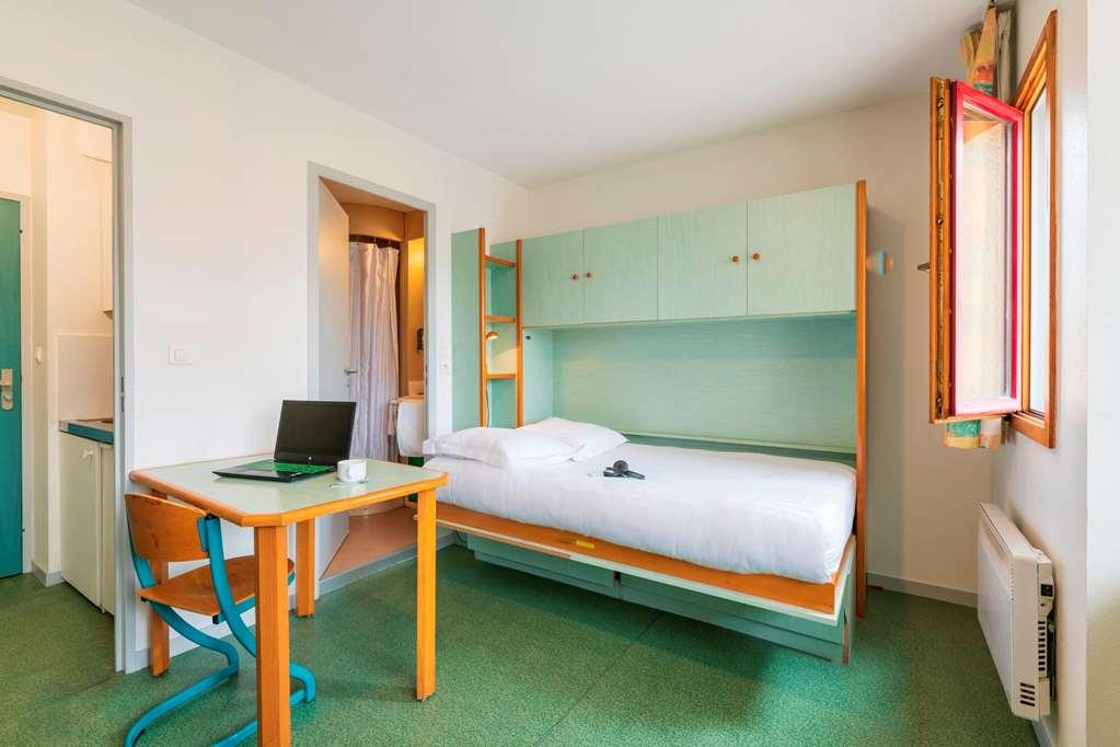 Cerise Nantes La Beaujoire Apart otel Oda fotoğraf